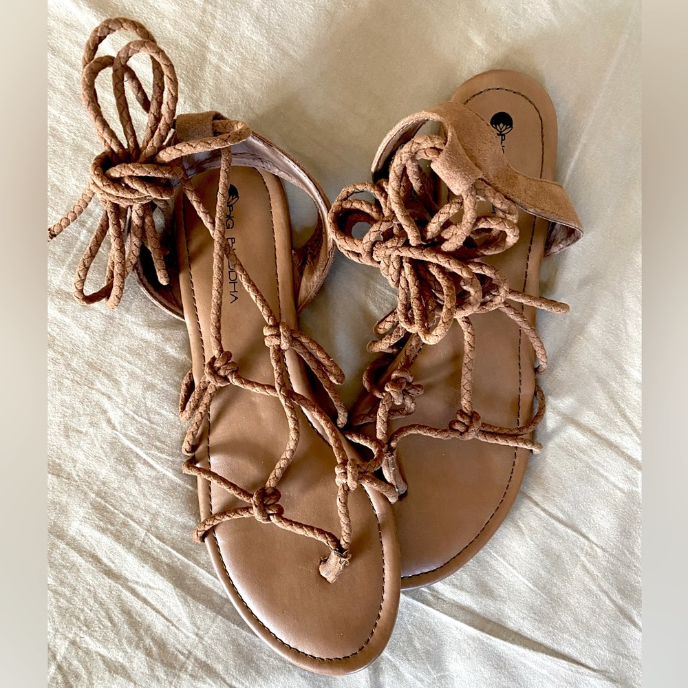 Big Buddha Women’s 9.5 Sandals